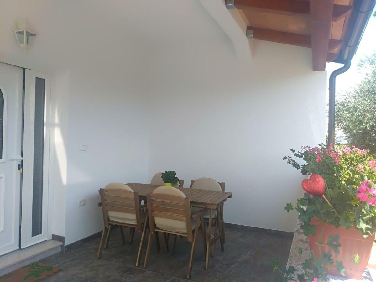 Apartment Ivana Novigrad  Ngoại thất bức ảnh